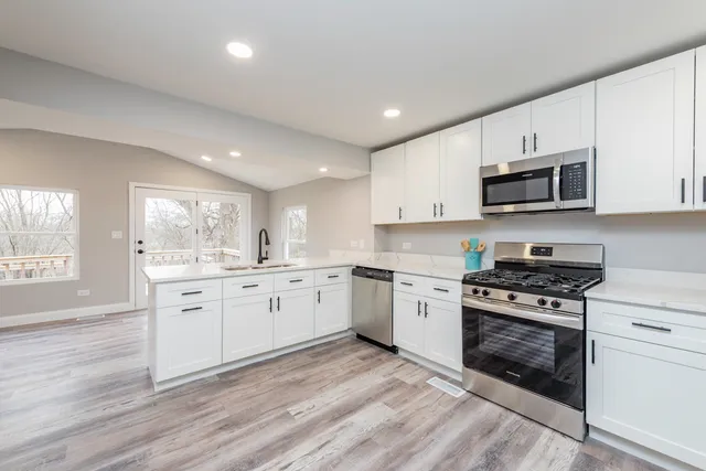 $325,000 | 24199 West Beach Grove Road, Antioch, IL 60002