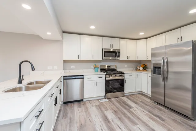 $325,000 | 24199 West Beach Grove Road, Antioch, IL 60002