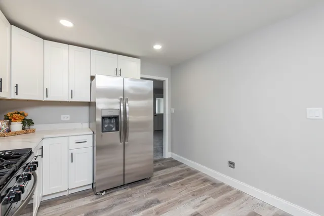 $325,000 | 24199 West Beach Grove Road, Antioch, IL 60002