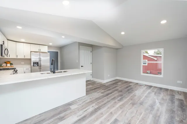 $325,000 | 24199 West Beach Grove Road, Antioch, IL 60002