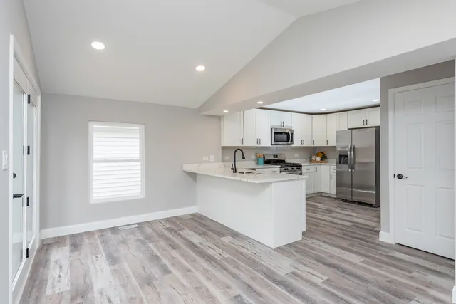 $325,000 | 24199 West Beach Grove Road, Antioch, IL 60002