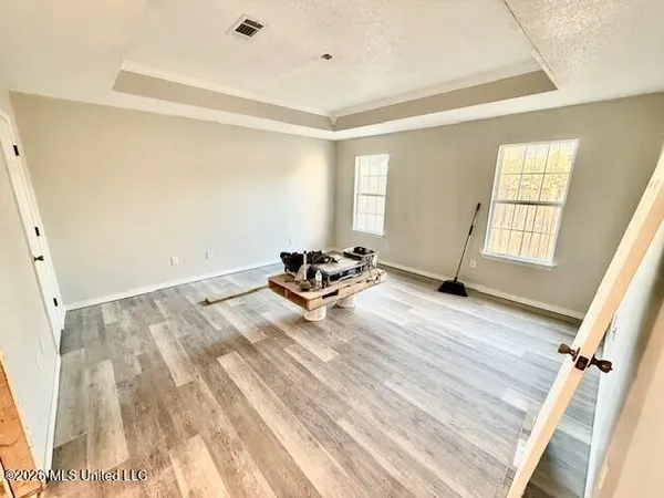 $2,400 | 3305 North 8th Street, Ocean Springs, MS 39564