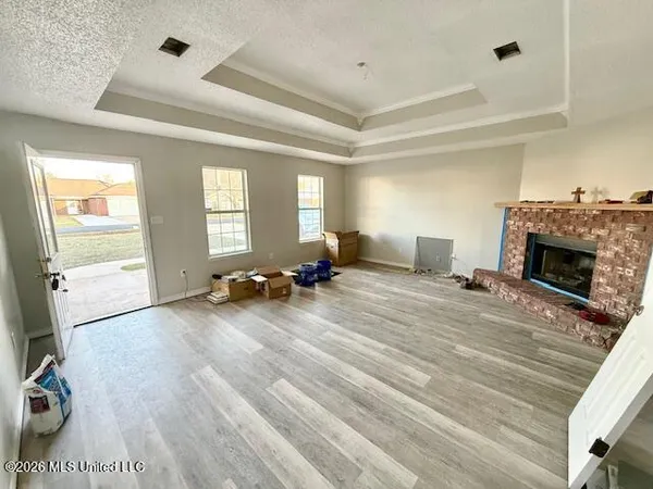 $2,400 | 3305 North 8th Street, Ocean Springs, MS 39564