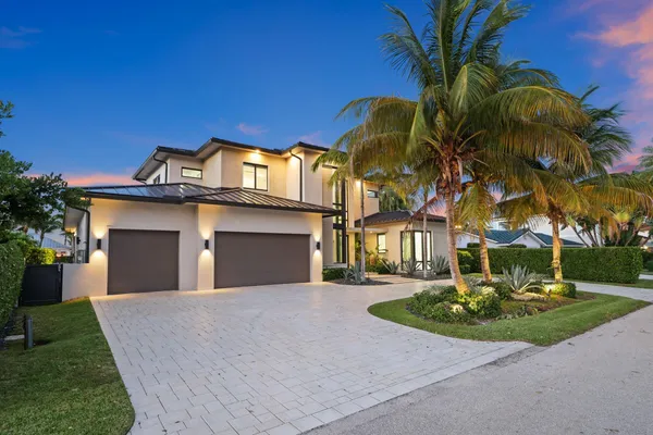 $5,495,000 | 933 Allamanda Drive, Delray Beach, FL 33483