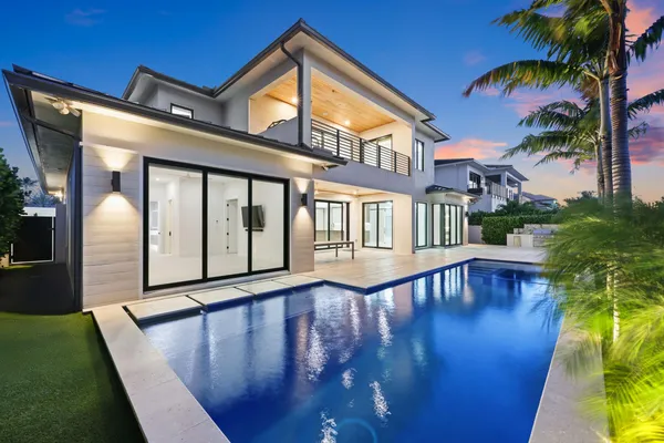 $5,495,000 | 933 Allamanda Drive, Delray Beach, FL 33483