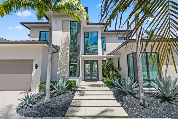 $5,495,000 | 933 Allamanda Drive, Delray Beach, FL 33483