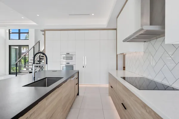 $5,495,000 | 933 Allamanda Drive, Delray Beach, FL 33483