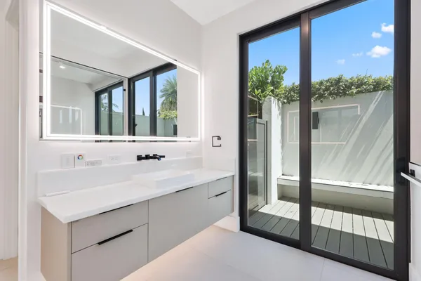 $5,495,000 | 933 Allamanda Drive, Delray Beach, FL 33483