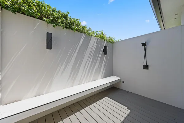 $5,495,000 | 933 Allamanda Drive, Delray Beach, FL 33483