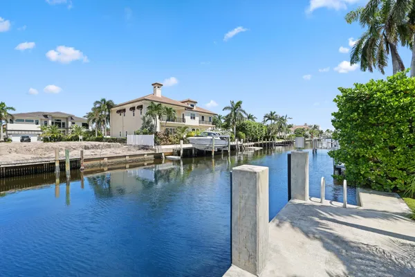 $5,495,000 | 933 Allamanda Drive, Delray Beach, FL 33483