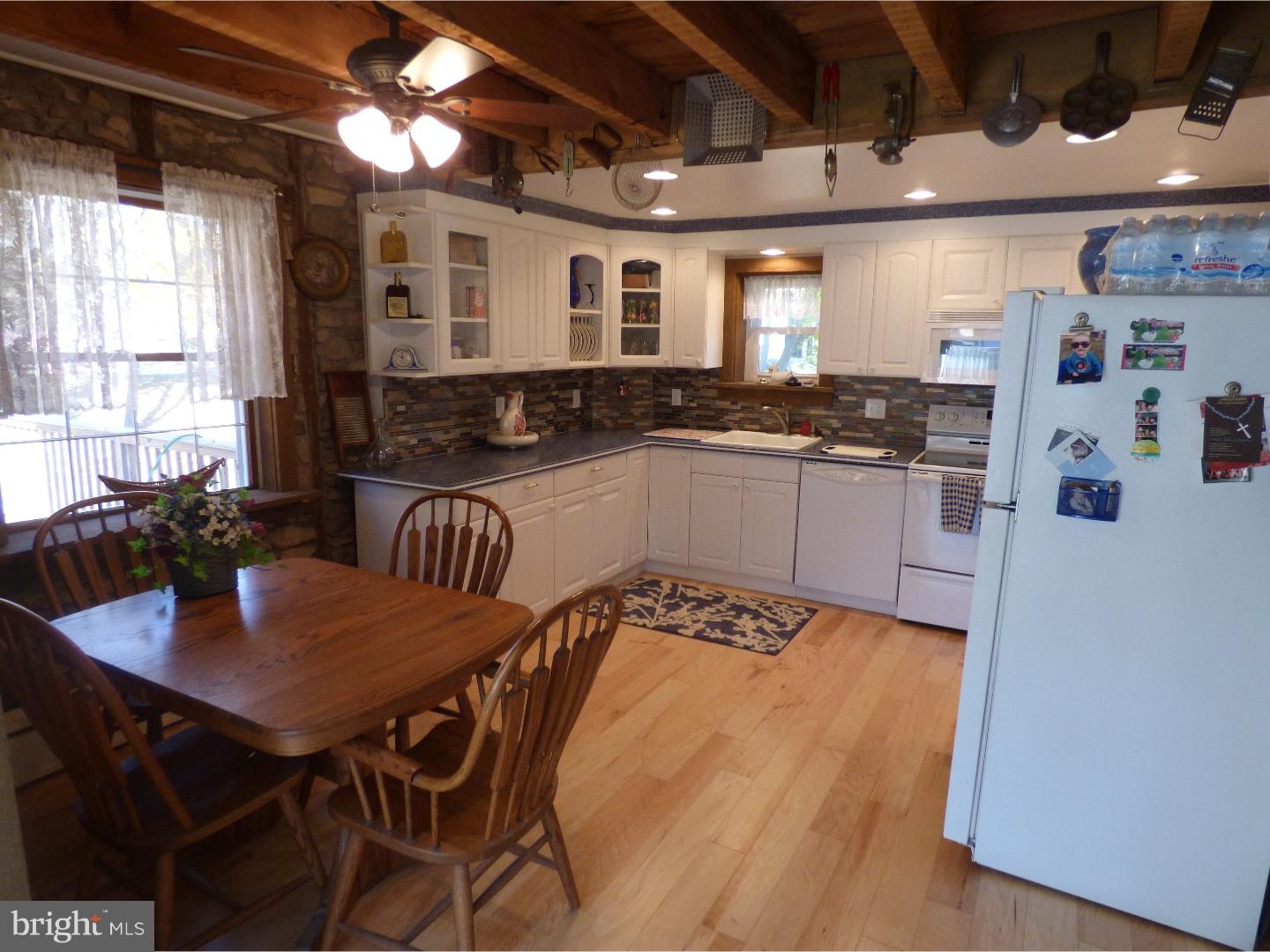 840 East Sandy Ridge Road Doylestown, PA 18901 - Photo 4 of 21