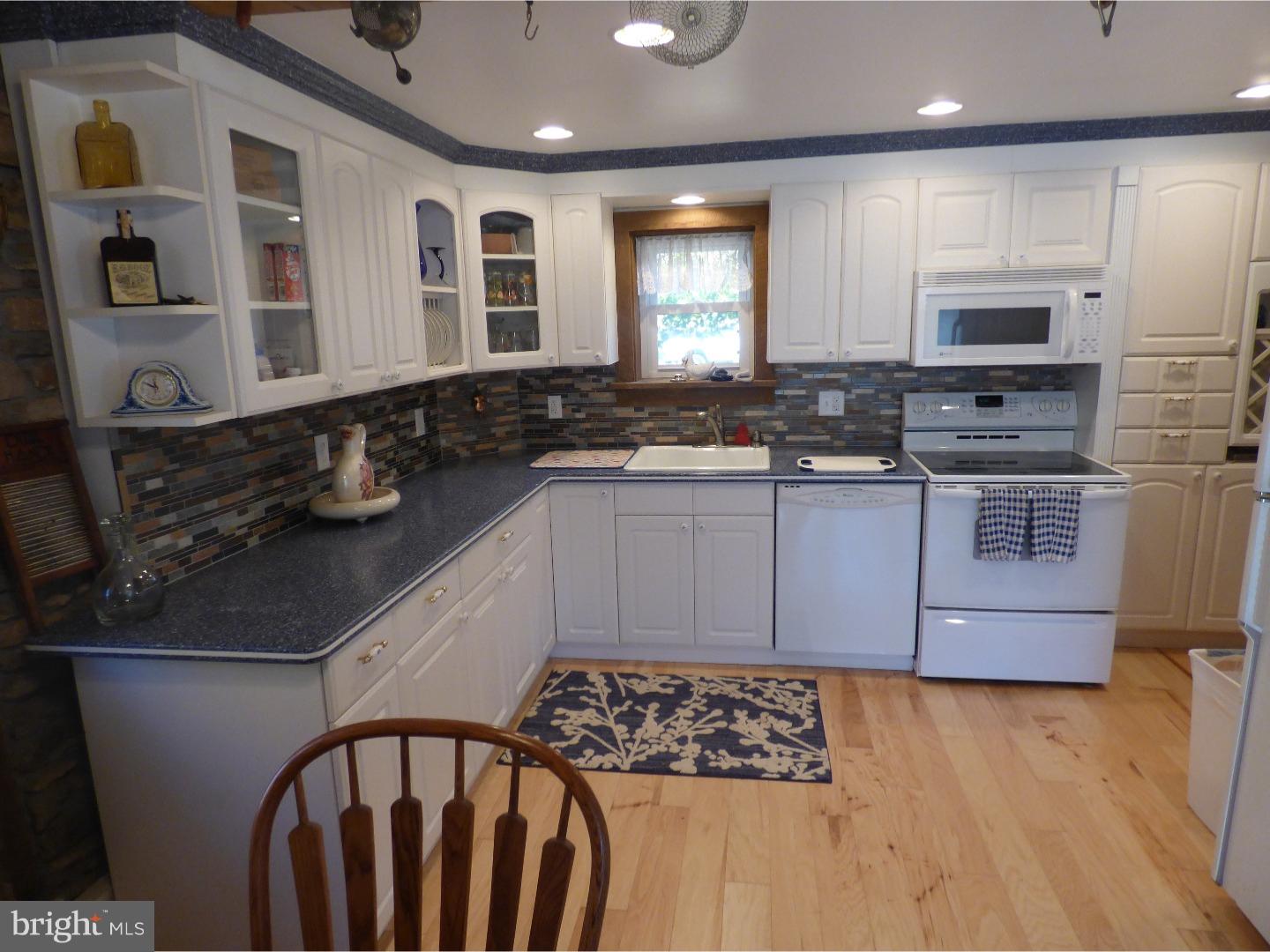 840 East Sandy Ridge Road Doylestown, PA 18901 - Photo 5 of 21