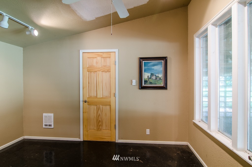 4730 Mosquito Lake Road Deming, WA 98244 - Photo 20 of 25