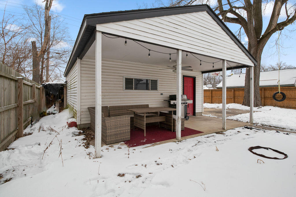337 North Virginia Street Hobart, IN 46342 - Photo 11 of 15 1024x683