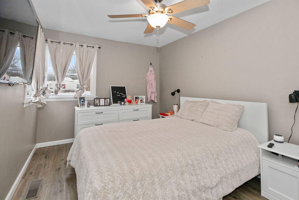 337 North Virginia Street Hobart, IN 46342 - Photo 7 of 15 1024x683