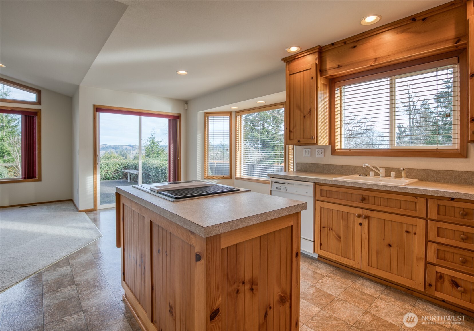 912 Bell Drive Cosmopolis, WA 98537 - Photo 11 of 36