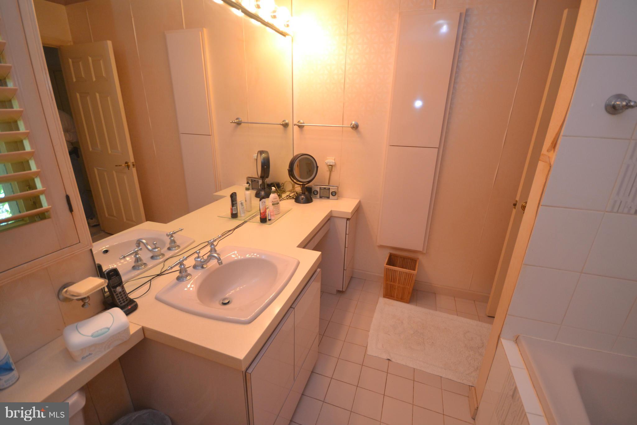 12045 Gores Mill Road Reisterstown, MD 21136 - Photo 13 of 28 Bath