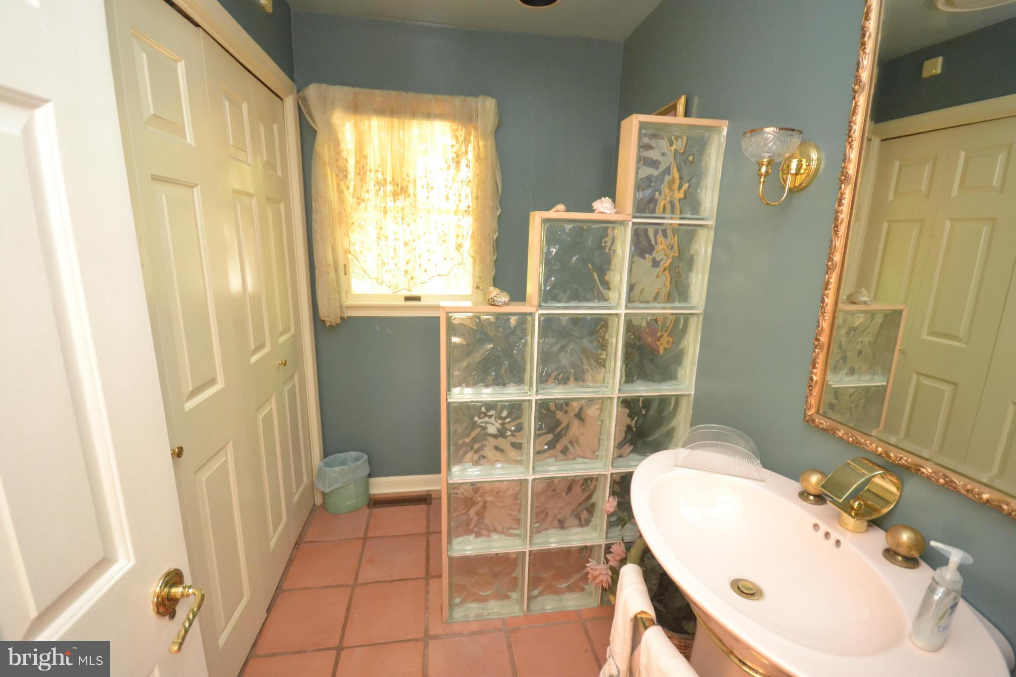 12045 Gores Mill Road Reisterstown, MD 21136 - Photo 8 of 28 Powder Room