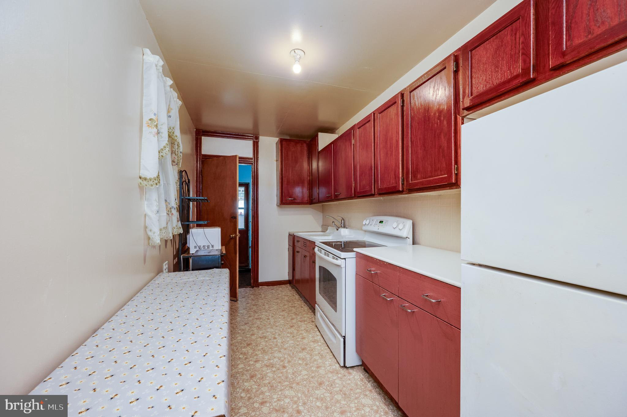 641 Clinton Street Reading, PA 19601 - Photo 9 of 26