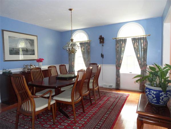 35 Valleywood Road Hopkinton, MA 01748 - Photo 8 of 30 Gallery Image 8