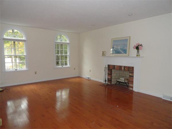 35 Valleywood Road Hopkinton, MA 01748 - Photo 9 of 30 Gallery Image 9