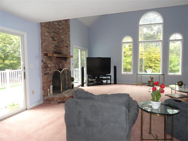 35 Valleywood Road Hopkinton, MA 01748 - Photo 10 of 30 Gallery Image 10