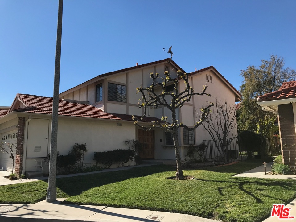 19353 Crystal Ridge Lane Porter Ranch, CA 91326 - Photo 2 of 8