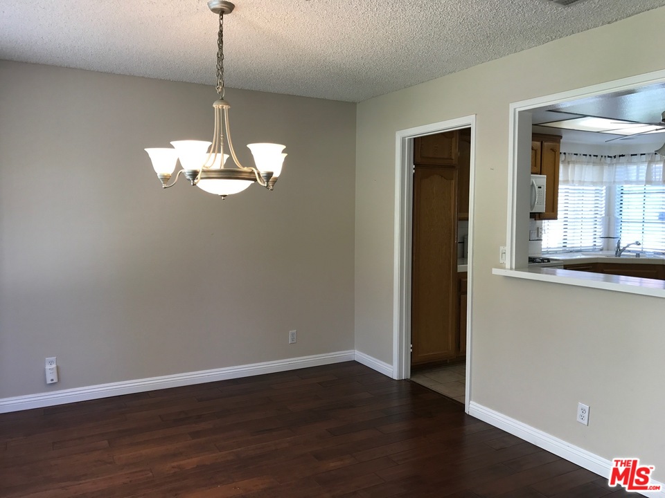 19353 Crystal Ridge Lane Porter Ranch, CA 91326 - Photo 4 of 8