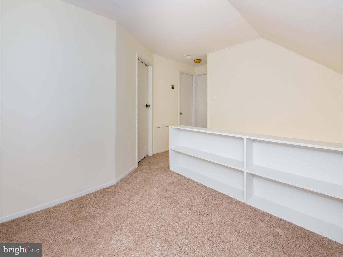 35 Canary Road Levittown, PA 19057 - Photo 13 of 20 Hallway