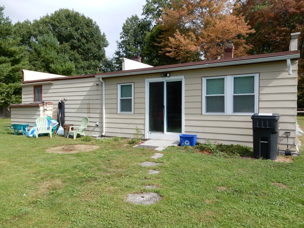 40 Bernard Road Grafton, MA 01536 - Photo 4 of 23 Gallery Image 4