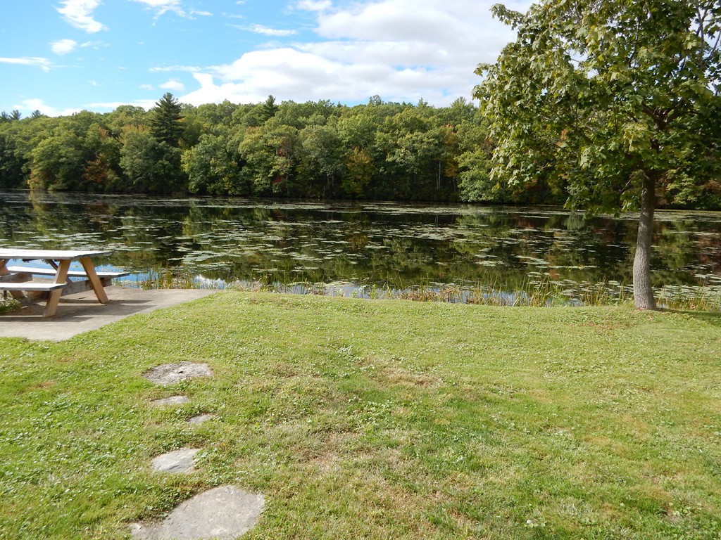 40 Bernard Road Grafton, MA 01536 - Photo 5 of 23 Gallery Image 5