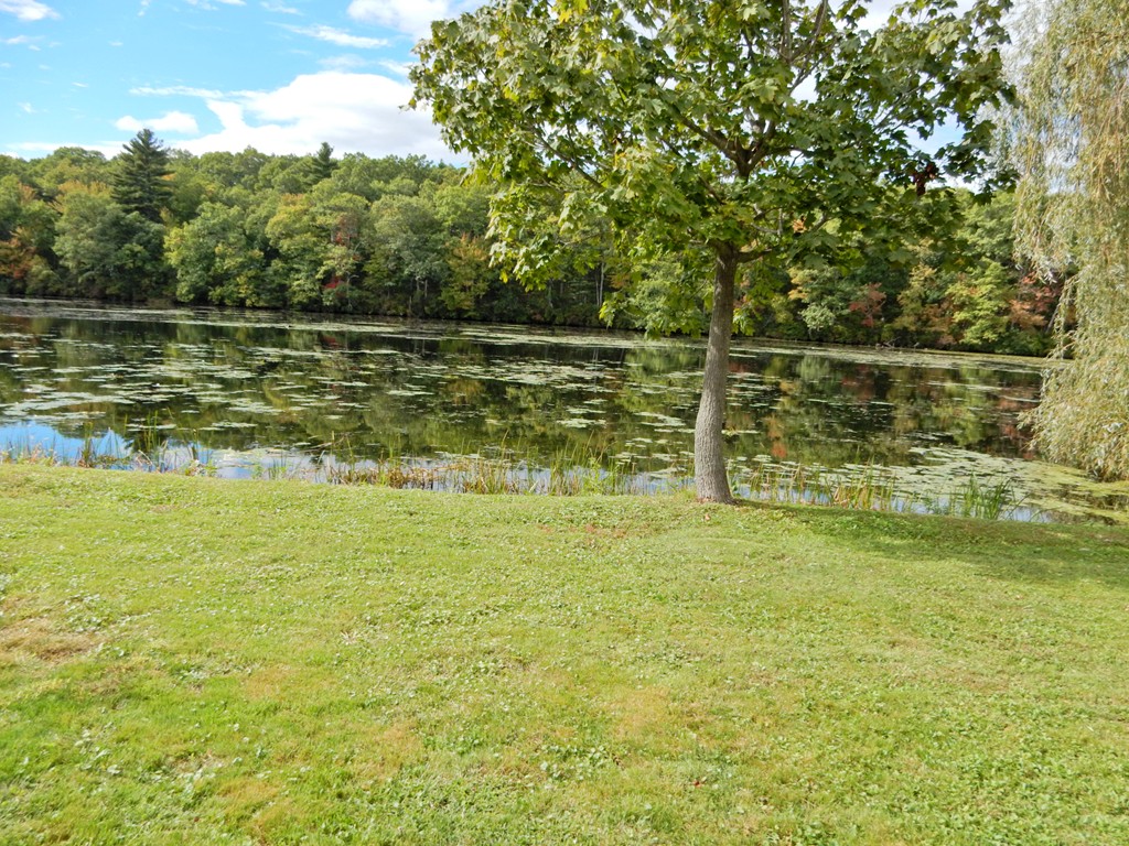 40 Bernard Road Grafton, MA 01536 - Photo 6 of 23 Gallery Image 6
