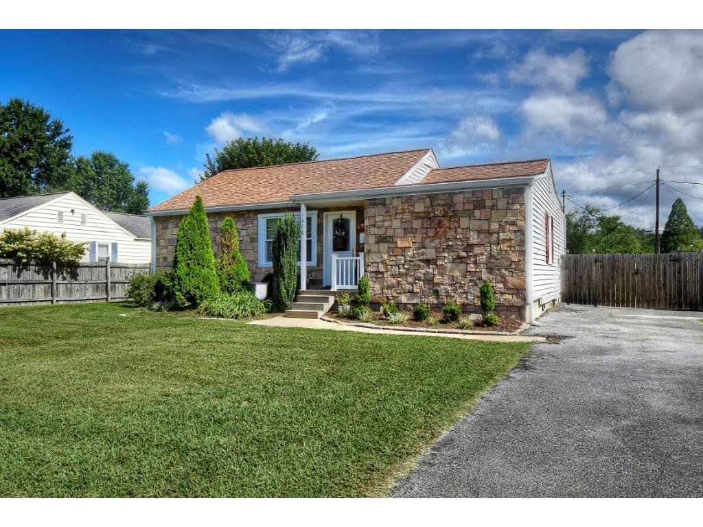 1656 Newbern Road Kingsport, TN 37664 - Photo 1 of 29 Photo 1