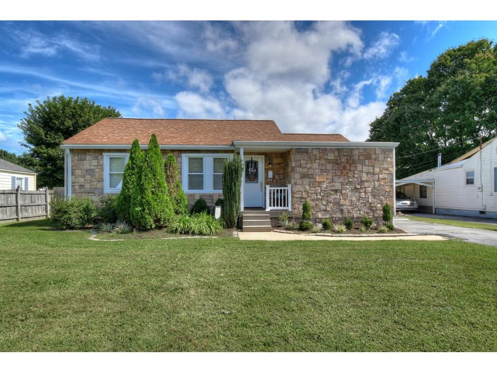 1656 Newbern Road Kingsport, TN 37664 - Photo 2 of 29 Photo 2