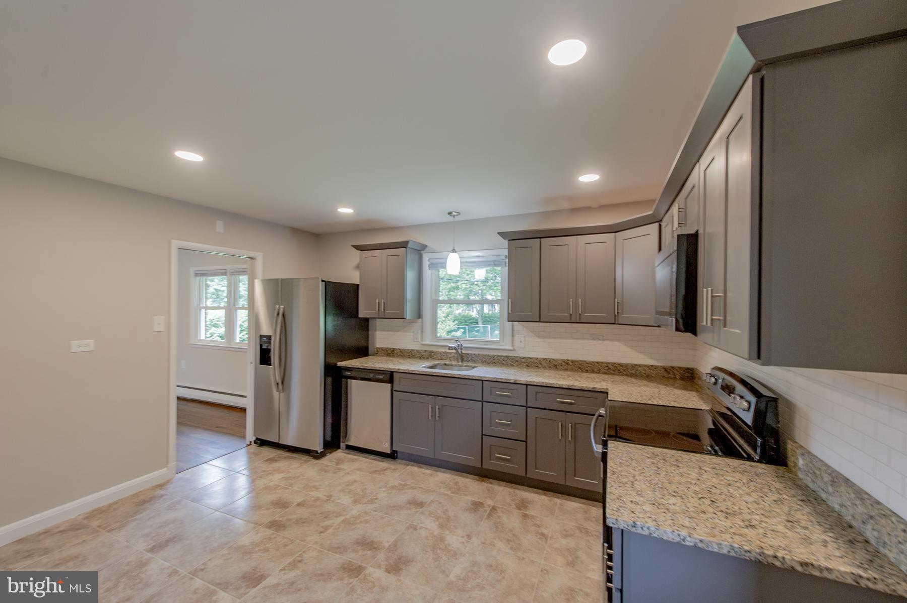 3026 Southview Road Ellicott City, MD 21042 - Photo 4 of 30 GRANITE COUNTER TOPS