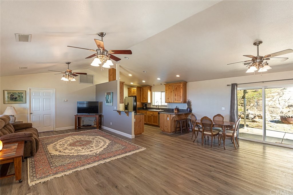 2950 East Westfall Road Mariposa, CA 95338 - Photo 5 of 57 Gallery Image 5