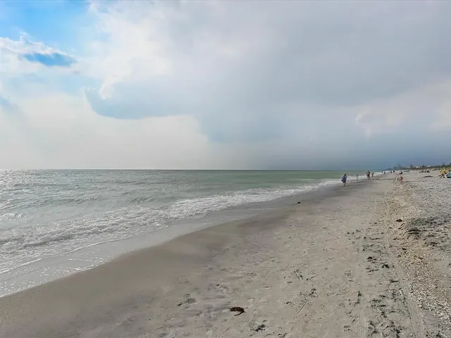 $6,000 | 10 Stone Mountain Boulevard, Englewood, FL 34223