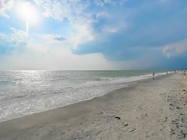 $6,000 | 10 Stone Mountain Boulevard, Englewood, FL 34223