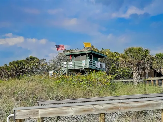 $6,000 | 10 Stone Mountain Boulevard, Englewood, FL 34223