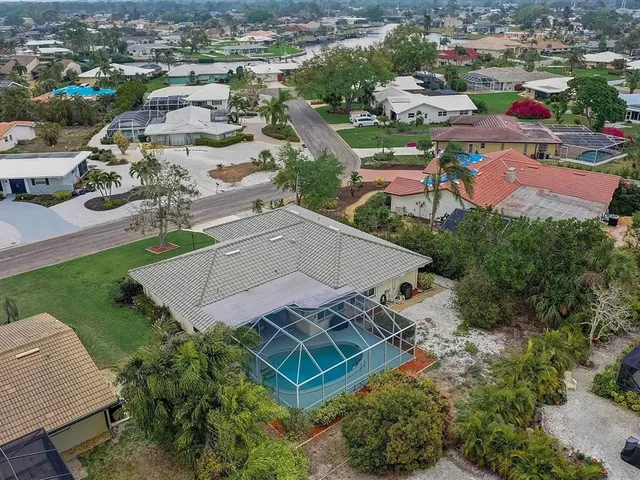 $6,000 | 10 Stone Mountain Boulevard, Englewood, FL 34223