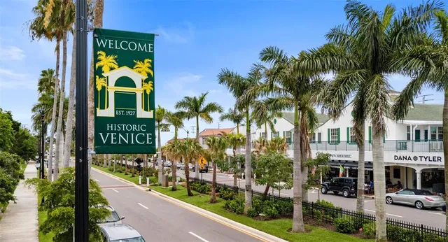 $6,000 | 10 Stone Mountain Boulevard, Englewood, FL 34223