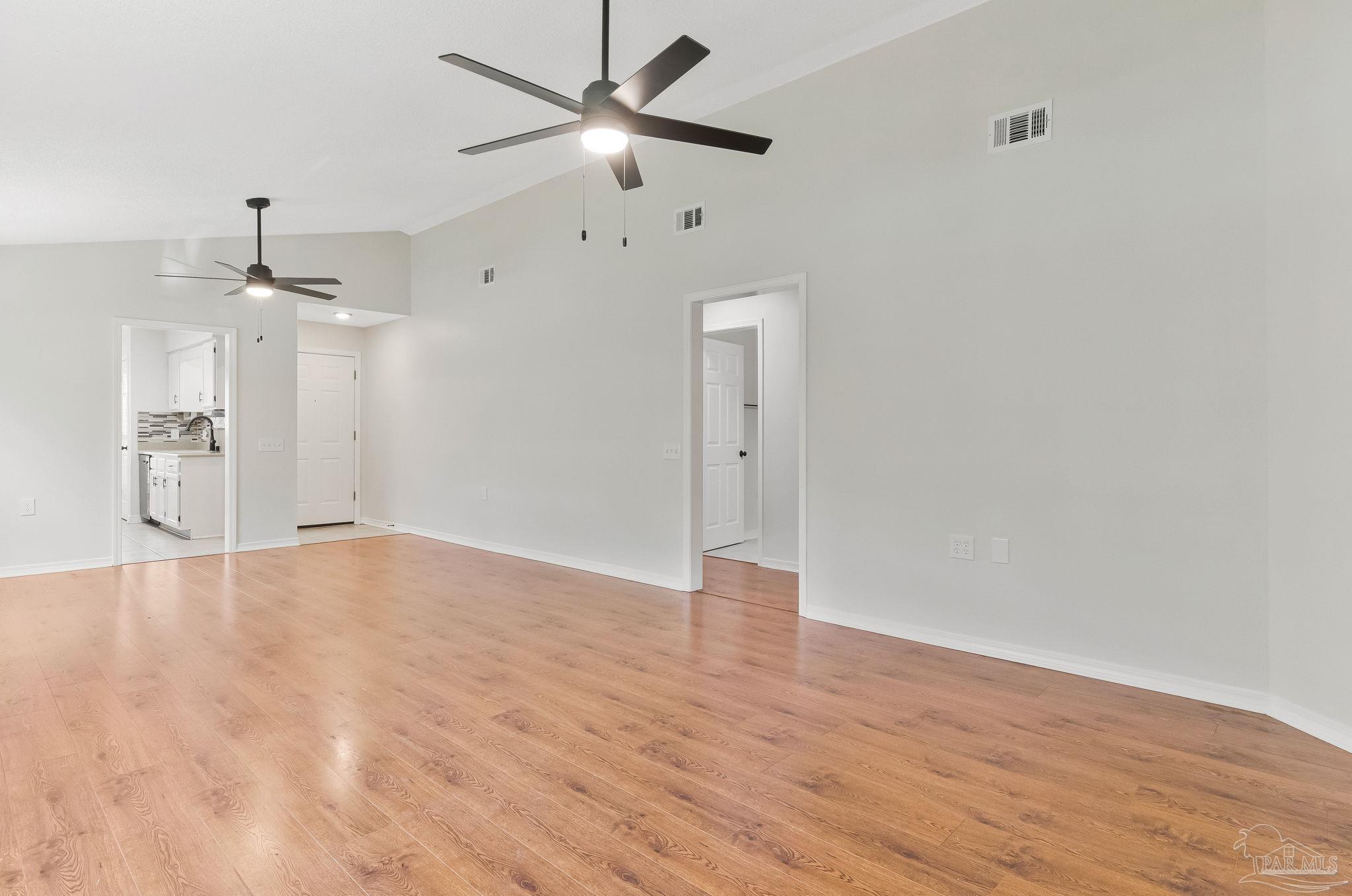 1344 Sunrunner Road Pensacola, FL 32504 - Photo 10 of 65 Gallery Image 10