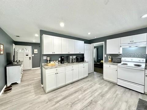 2709 Southwest 16th Place Ocala, FL 34474 - Photo 10 of 31