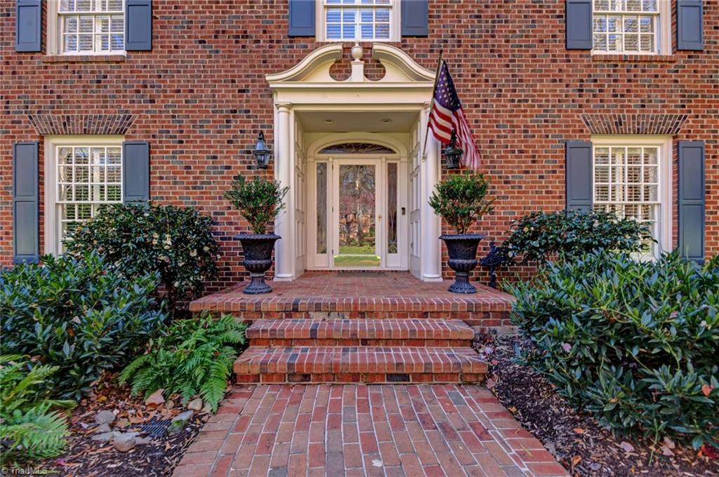 3106 St Regis Road Greensboro, NC 27408 - Photo 3 of 47