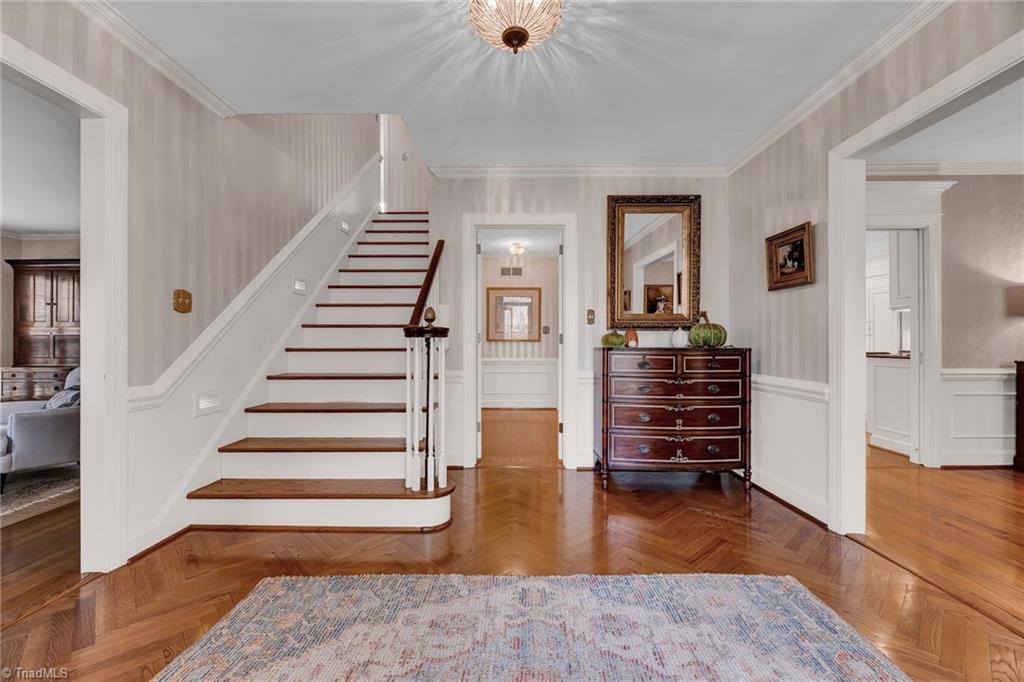 3106 St Regis Road Greensboro, NC 27408 - Photo 4 of 47