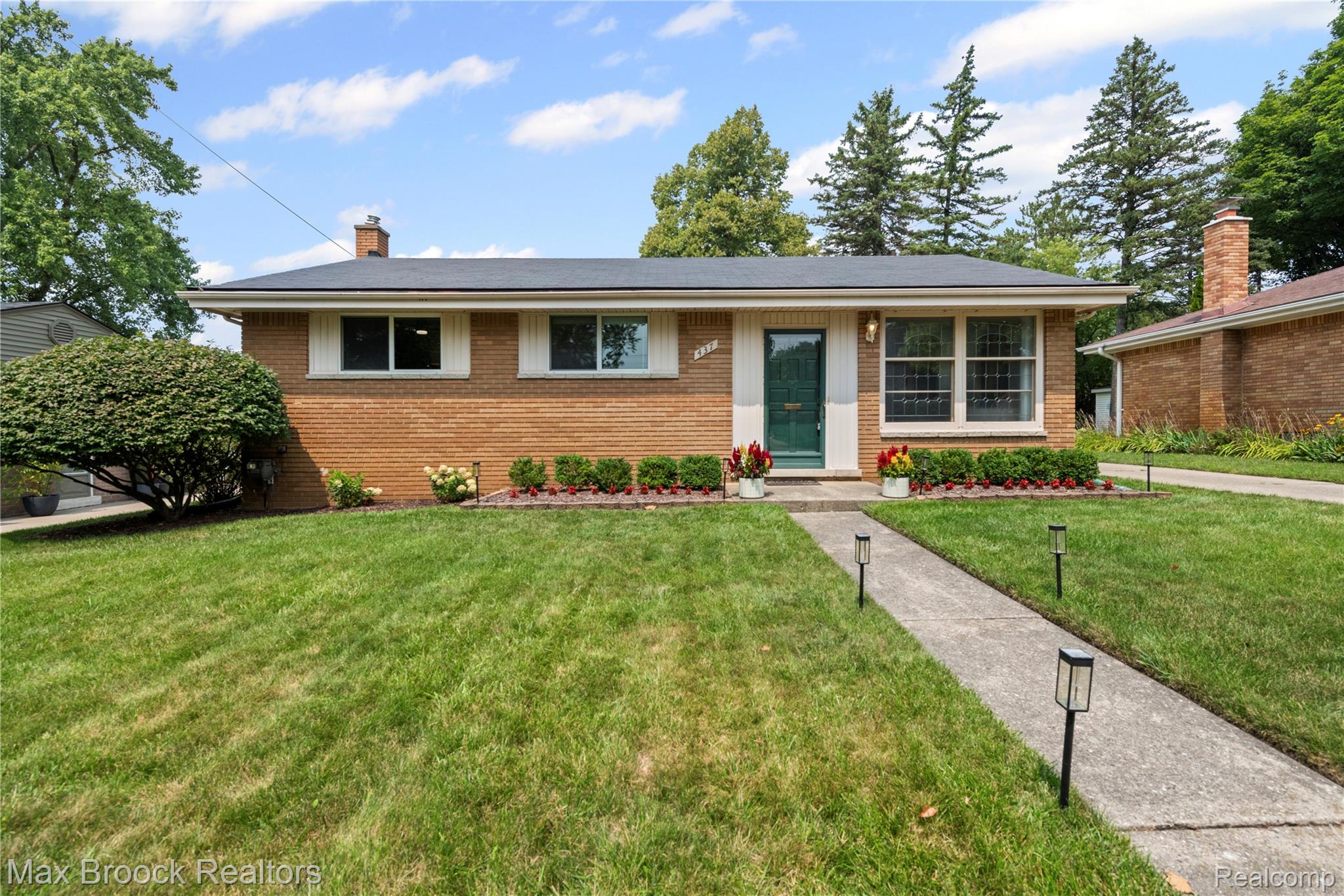 437 Meadow Lane Rochester, MI 48307 - Photo 1 of 41 2969 Woodland Drive-HD Drone Photography-12.jpg