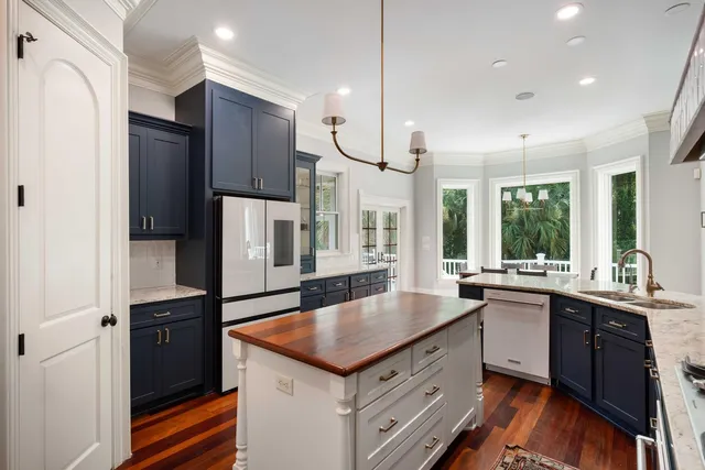 $1,725,000 | 301 Indigo Bay Circle, Mount Pleasant, SC 29464