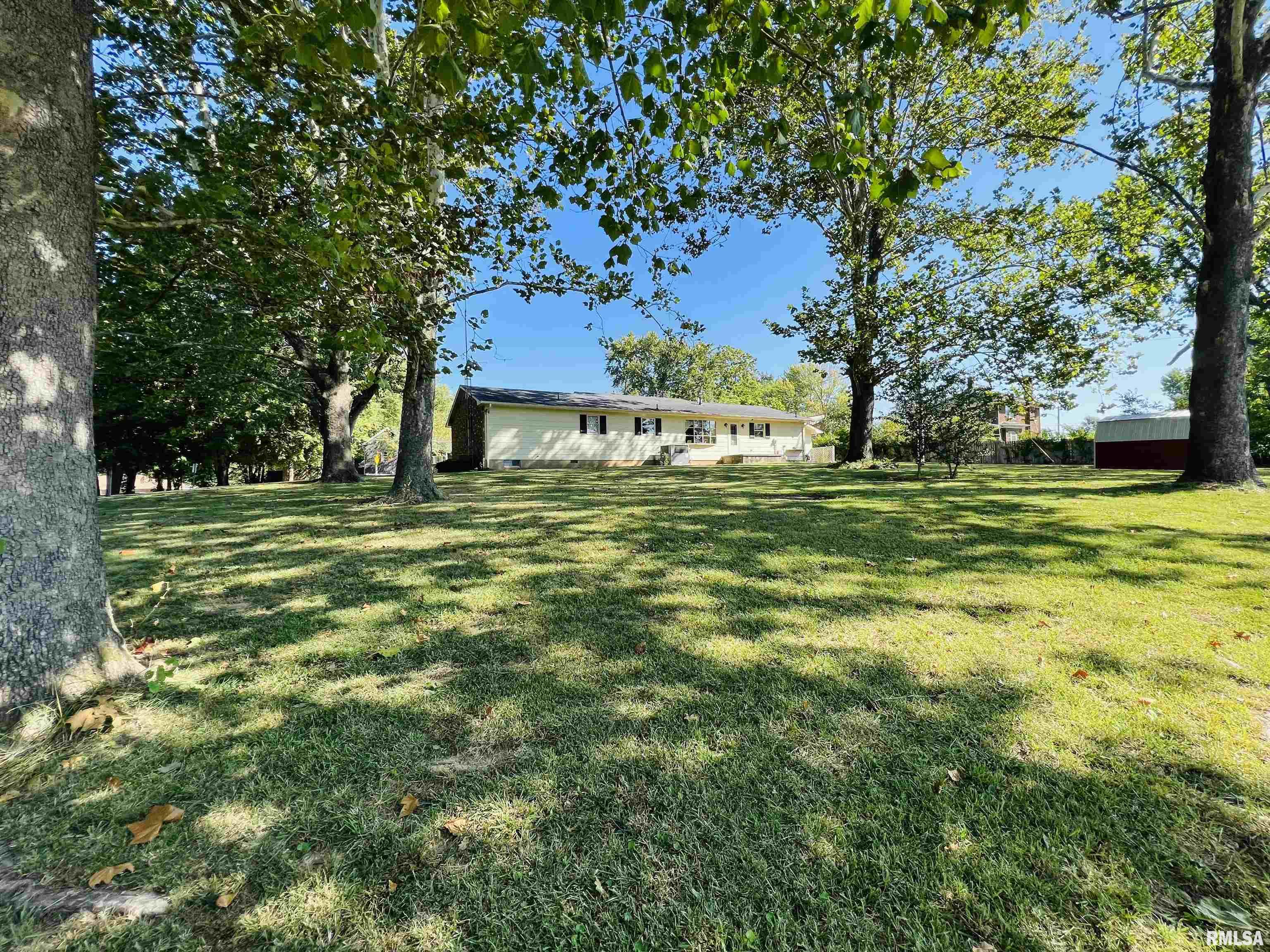 1103 Washington Street Eldorado, IL 62930 - Photo 22 of 31