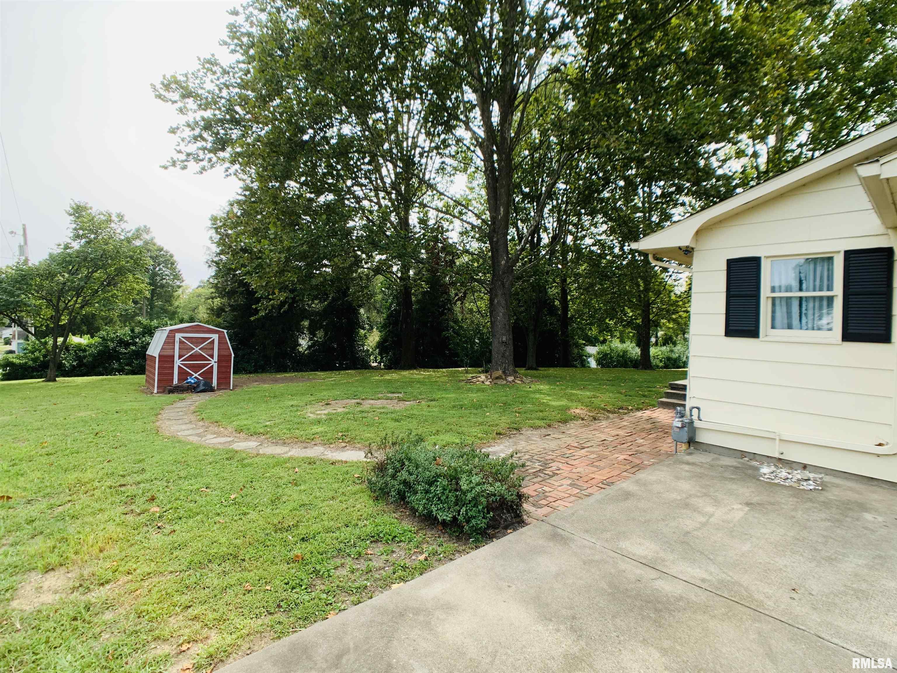 1103 Washington Street Eldorado, IL 62930 - Photo 30 of 31