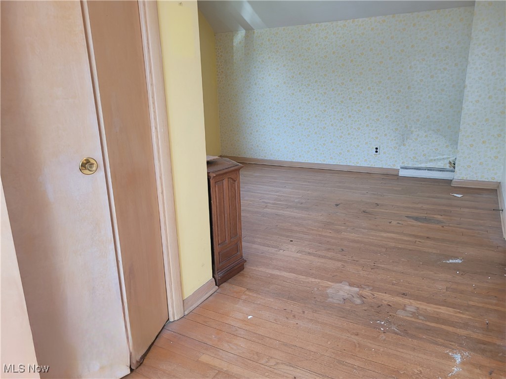 18307 Rosecliff Road Cleveland, OH 44119 - Photo 30 of 41 Great extra space for computer or gaming area